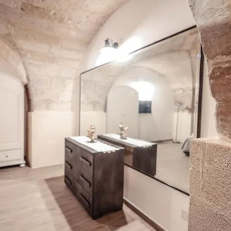 2 Santi * Lecce
