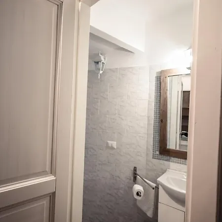 2 Santi B&B *